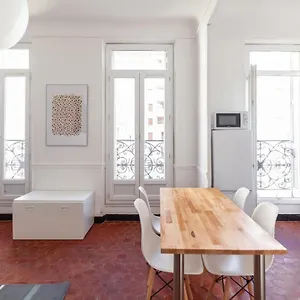 Appartement Chaleureux T2 Proche Des Terrasses Du Port - Air, Marseille